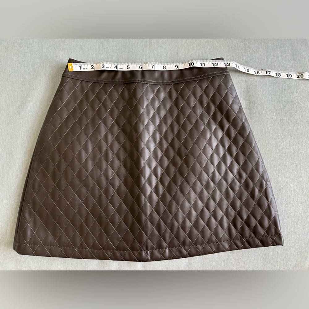 NWT - Storia Quilted Faux Leather Skirt - Picture 5 of 5